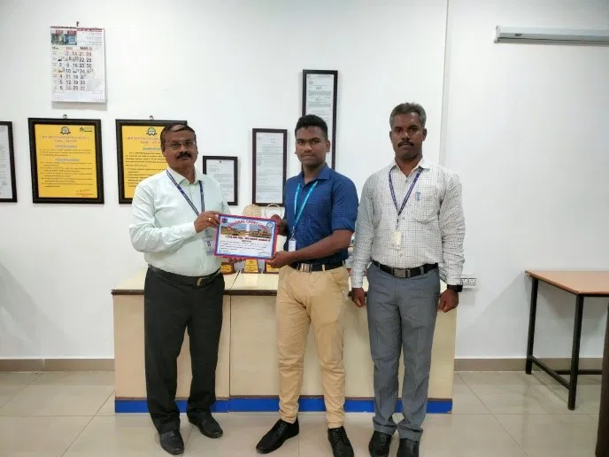 Cadet. A. PONHARIHARAN had been Honored by our Principal For successful completion of EK BHARAT SHRESH BHARAT (ESSB) DRDO CAMP from 09 May 2023 to 13 May 2023 at Chennai